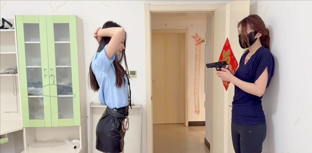 媚娘工作室-被羞辱的女1/2部（粉丝剧本）-5