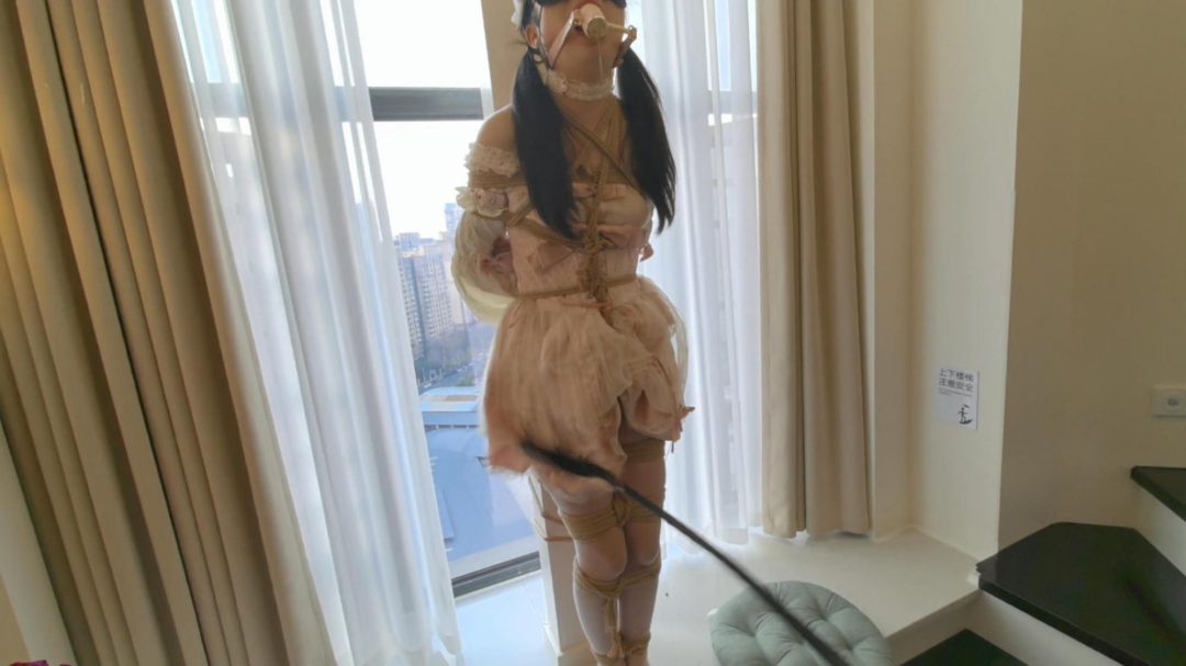 多次抽搐到扭曲虚脱昏迷 蟹缚踮脚蹲＋绞刑＋直立并腿缚固定柱子上＋皮鞭SP＋深喉训练器＋贞操锁＋欧式直臂驷马＋内裤堵嘴＋TK＋电击＋皮革头-4