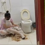 白丝lo裙浴室内玩泥巴 做不可描述事情