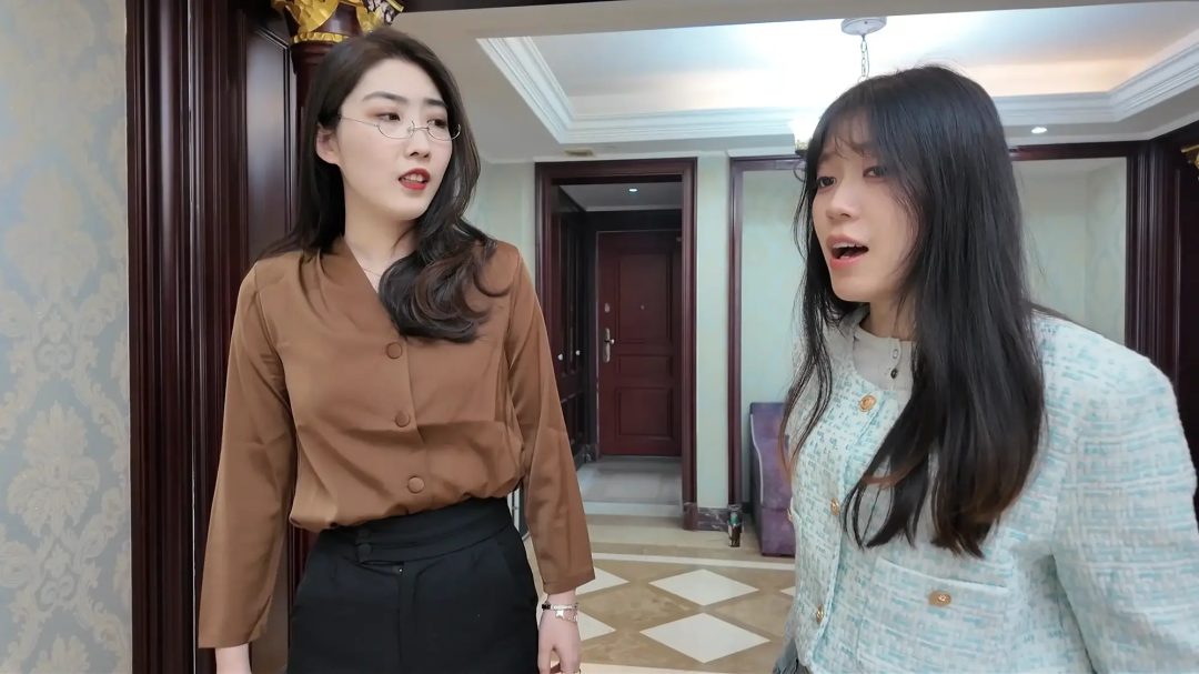 枫叶工作室原创定拍剧情—《母女劫难》第二集 单亲母女被房东老王囚禁虐待 美女老师上门家访发现隐情 逃跑失败。。-12 枫叶工作室原创定拍剧情—《母女劫难》第二集 单亲母女被房东老王囚禁虐待 美女老师上门家访发现隐情 逃跑失败。。-12