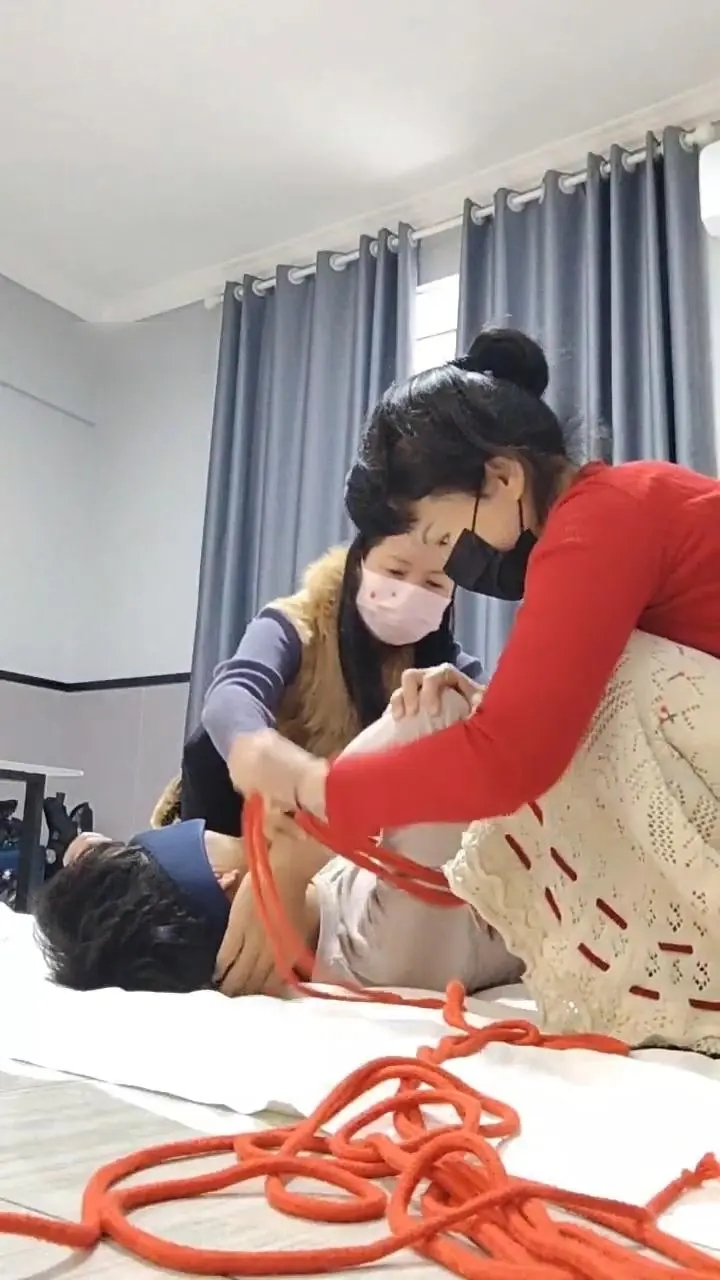 【格桑】捆绑四肢驯化人形犬-1