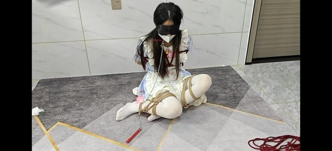 萝莉少女 遭捆绑调教-3
