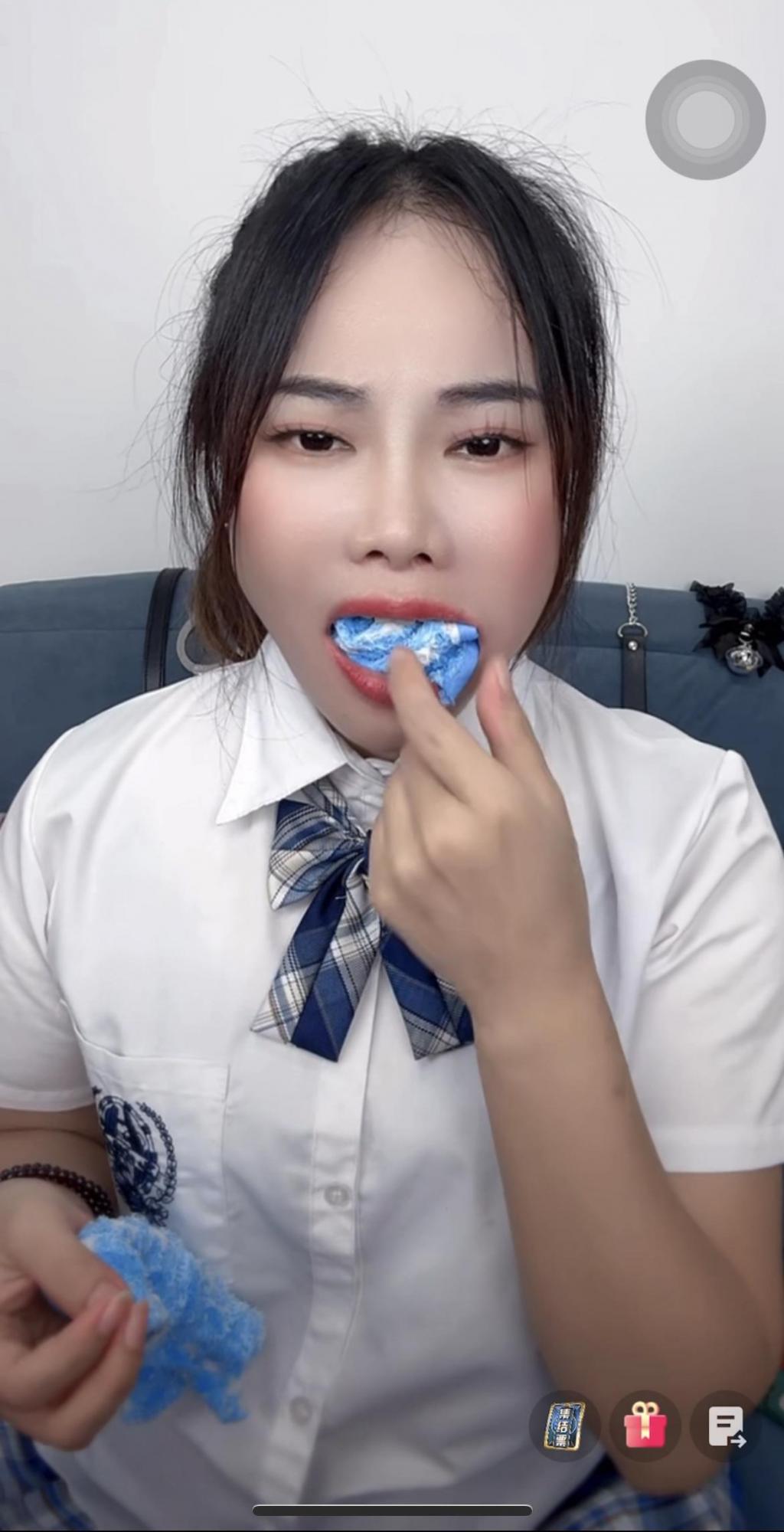 鱼糯糯 jk女主播毛巾堵嘴-3