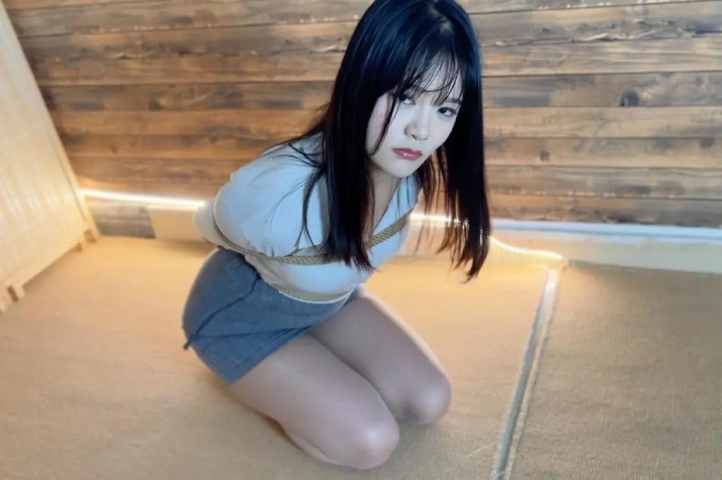 原声指导小苏怎么更诱惑勾人各种姿势各种绑法-1