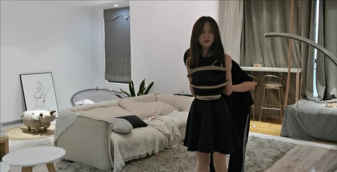 奥特曼：甘然口球单腿吊-2