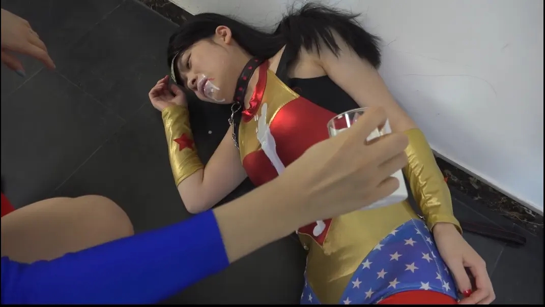 神奇女侠-女超人控制折磨-5