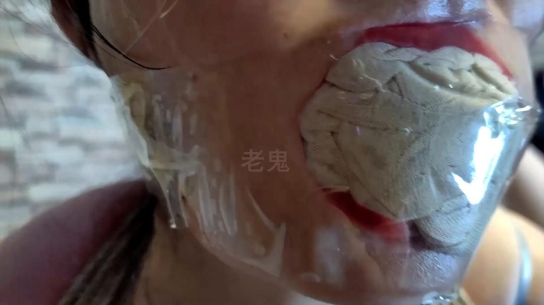 初心《紫涵闷热汗湿捆绑上》【熟女丝袜高跟/口环口球丝袜堵嘴/汗湿/难受姿势】-19 初心《紫涵闷热汗湿捆绑上》【熟女丝袜高跟/口环口球丝袜堵嘴/汗湿/难受姿势】-19