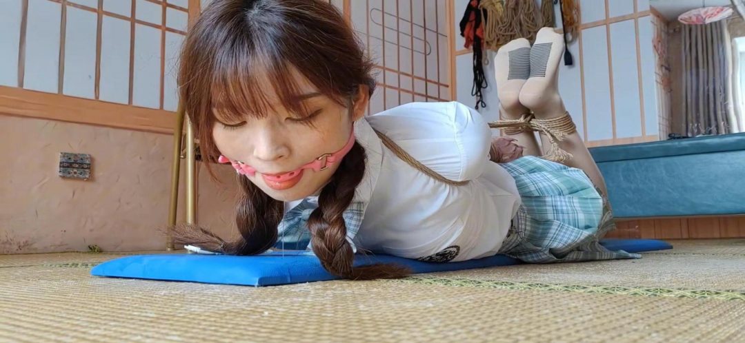 大学生妍妍试镜初体验《后手观音和直臂驷马》-8