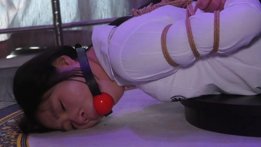 《海老驷马捆缚女M》 女M 大口球 海老驷马-10