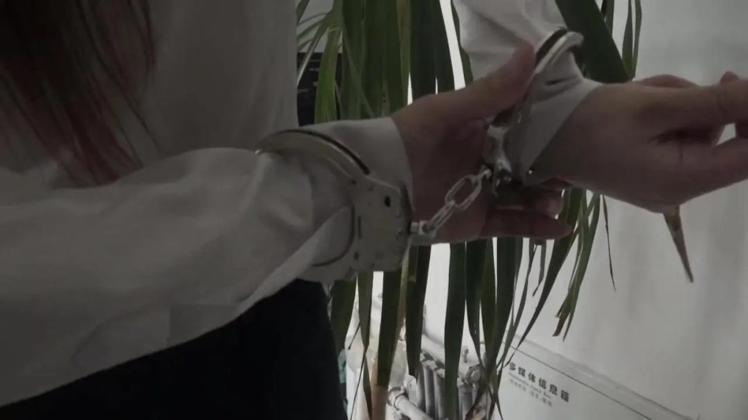 柳洋出演 《迟来的报复03 》姐姐救妹妹也被绑了-2 柳洋出演 《迟来的报复03 》姐姐救妹妹也被绑了-2