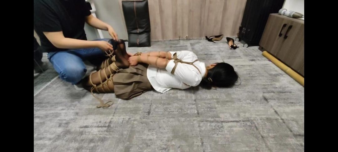 新模 试镜 欧式驷马，柔韧性超好-2