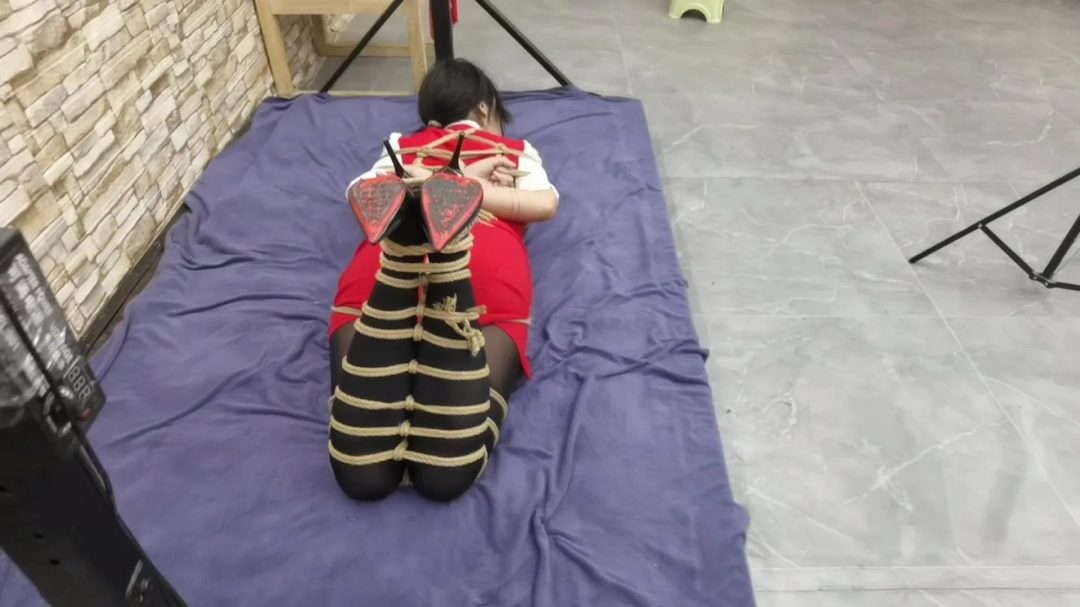 曼妮今天要挑战十种口的玩具,并口出狂言20种玩具也没问题..-3
