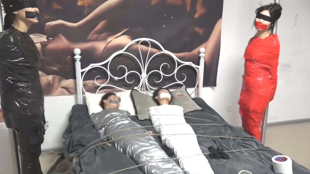 逍遥定拍.劫中劫02. 凶残的女老赖解脱绳缚怒绑两个女小偷,4人木乃伊缚-8
