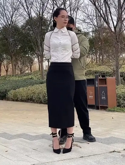 高挑气质女白领定排-2