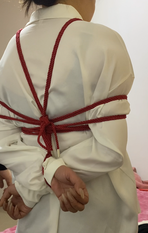 新人凡凡、白衬衫、花式捆绑-4