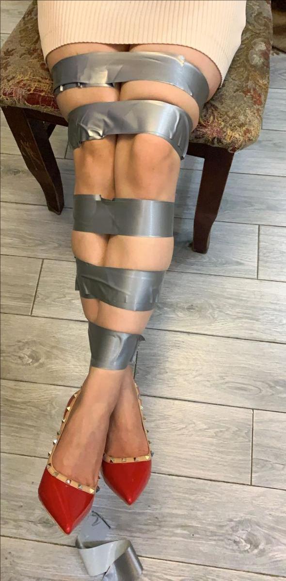 170cm大三美女陈诗诗捆绑封嘴装麻袋！-4