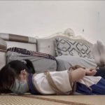 【佳怡工作室】【佳怡】【琳媚】女孩玩游戏被捆起来折磨 没想到女孩挣扎开反捆了