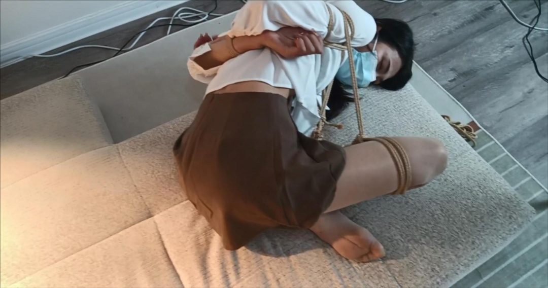 欣悦，白衫短裙丽人行第一季，桃缚之虐-3