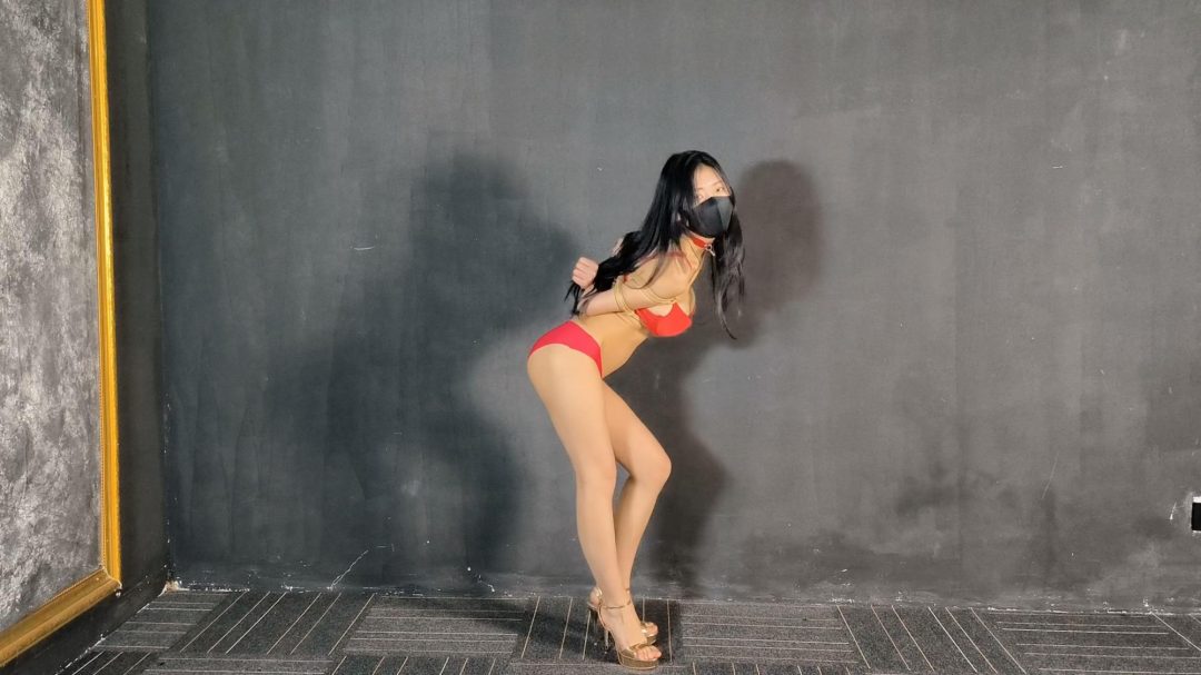 [K-POP Dance] HYUNA - RED [束缚舞蹈.Bondage Dance]-2