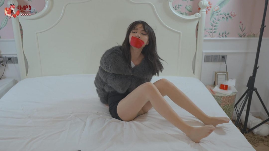 红鲤鱼工作室作品《束缚笔记外传》，当一个美女无意间捡到了一本奇怪的笔记-8