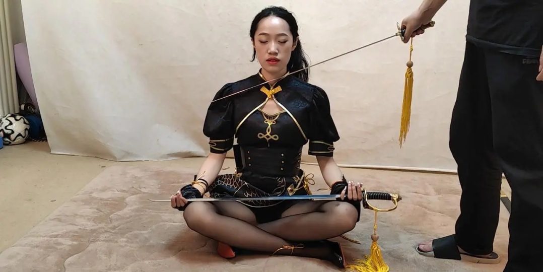 被擒的女刺客-6