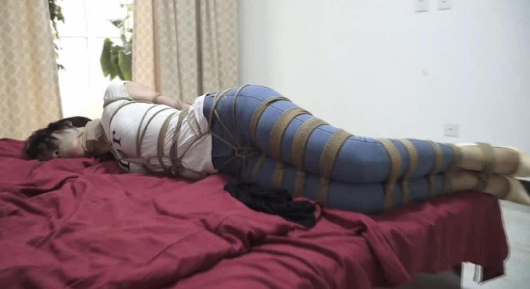 逍遥订制 ——前夫最后的捆绑（下）女上班族被驷马捆绑十字架囚禁-3