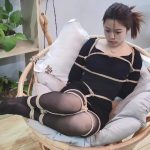 约拍系列 黑丝美女被缚圆椅，驷马捆绑