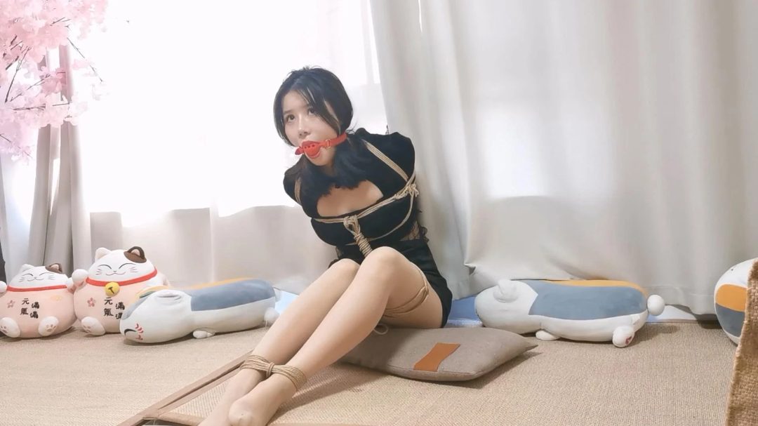 奥特曼定拍：婵婵直臂跪缚+驷马大口球放置-1
