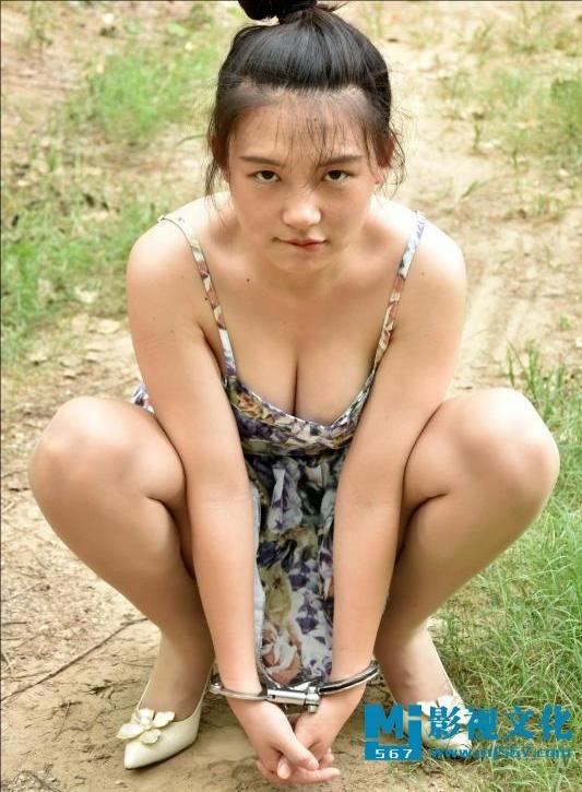 MJ影视 杨冬梅给大家献上一组外景美图和视频-3