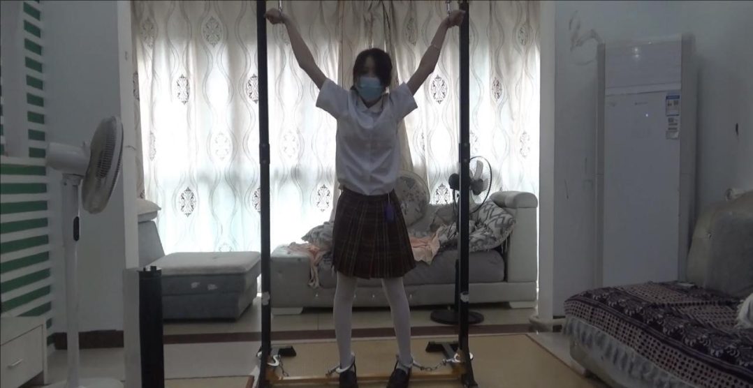 【佳怡】【琳媚】性感姐姐惩罚告密的萝莉妹妹 旗袍黑丝高跟鞋➕tk➕大字铐➕td折磨-3 【佳怡】【琳媚】性感姐姐惩罚告密的萝莉妹妹 旗袍黑丝高跟鞋➕tk➕大字铐➕td折磨-3