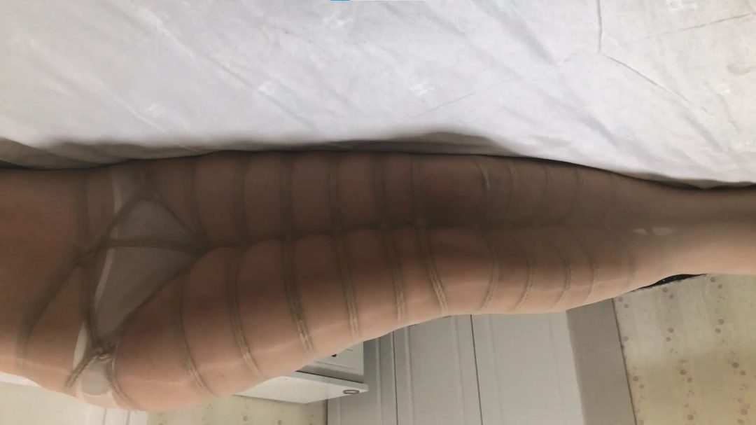 三色全包丝袜带麻绳加轧带-2