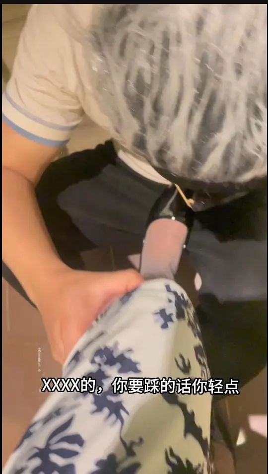 新年重磅.丝足旗袍姐姐竟反向羞辱我-8