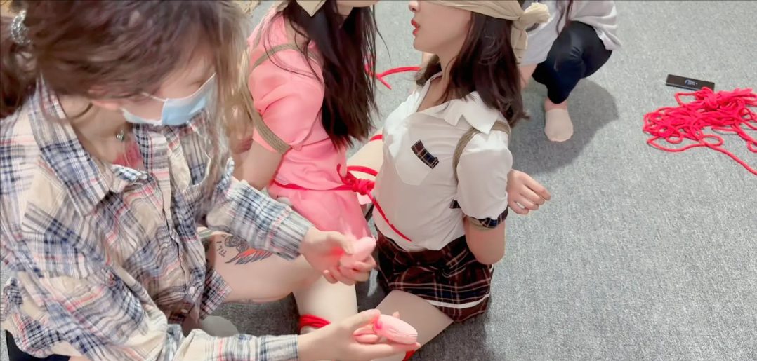 媚娘工作室-塑料闺蜜惩罚游戏2/2(完）-9