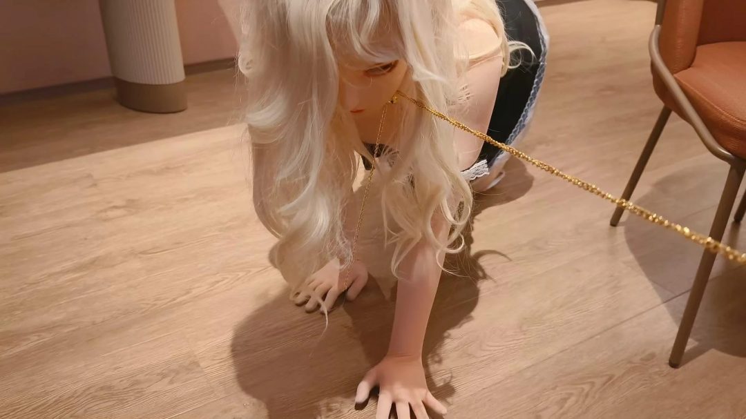 【kigurumi】酒店内失足少女被色狼大叔玩弄-1