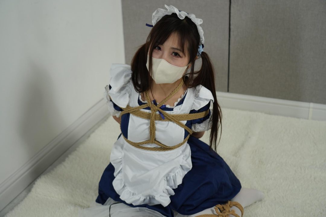 【希希】铁链与额头碰撞声很悦耳，但美女的呻吟声更让人兴奋不已【日式+折腿缚+郊狼3.0】【女仆装】-3