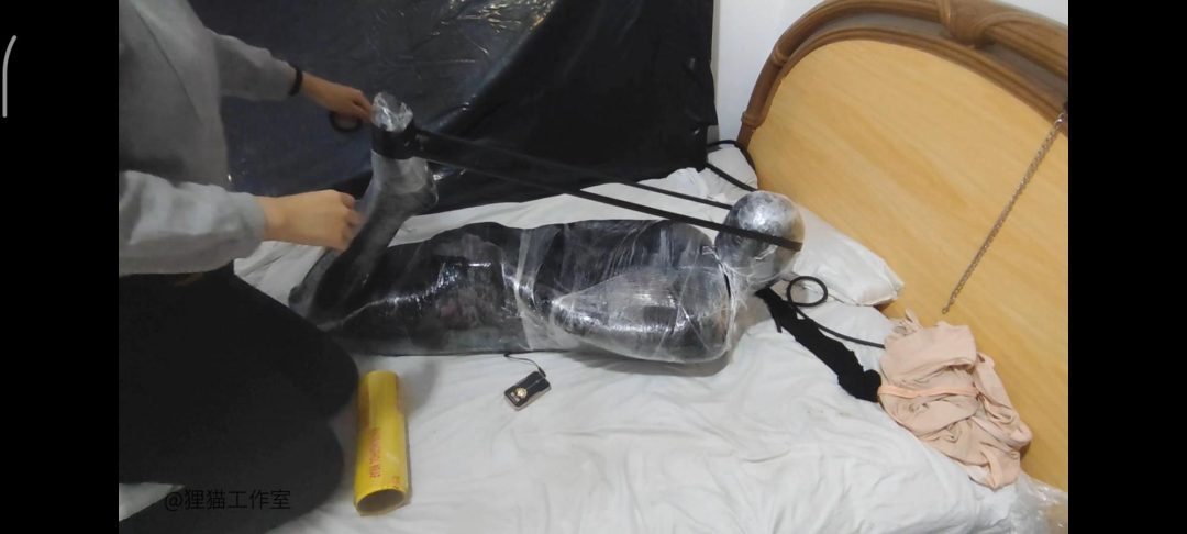 保鲜膜全包放置，全新黑色紧身衣，郊狼电击惩罚，驷马！-4