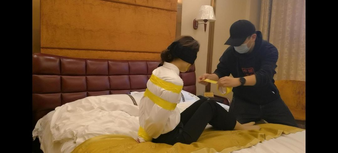 琳斓肉丝秘书装胶带挣扎-2