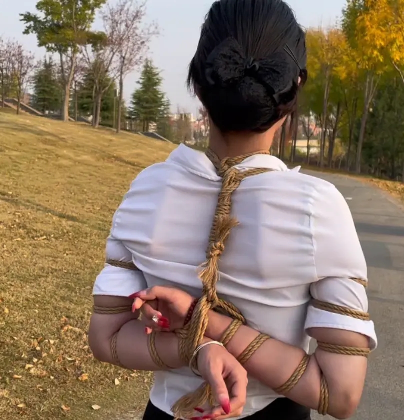 定排萌妹子室外一步裙-9