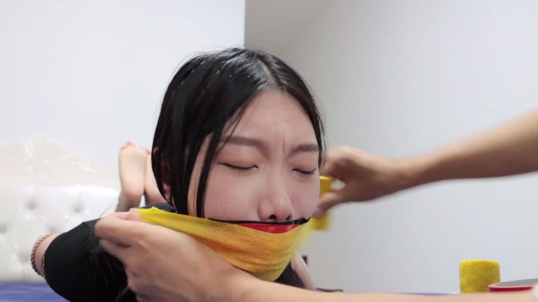 个人定拍——男女连缚塞嘴封嘴过程合集3-15