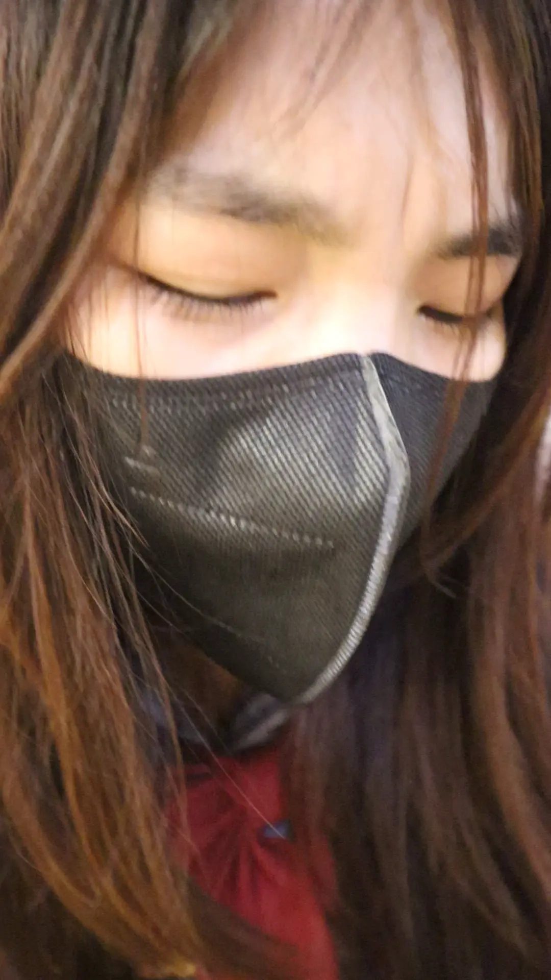 黑色的鱼果会不会有些许高冷呢，一定是有一点酷的！！（如果不是被绑着挣扎的时候喊的声音太大的话）我看起来一定是个高冷女孩（这里是鱼果哦）-4