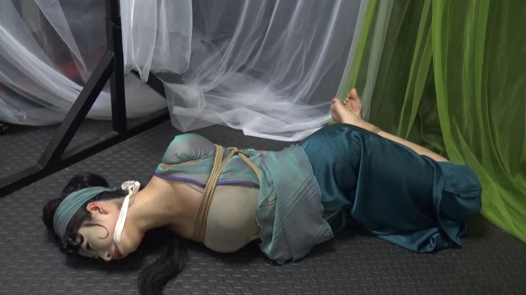 《女绳师之青蛇捆缚三》-6