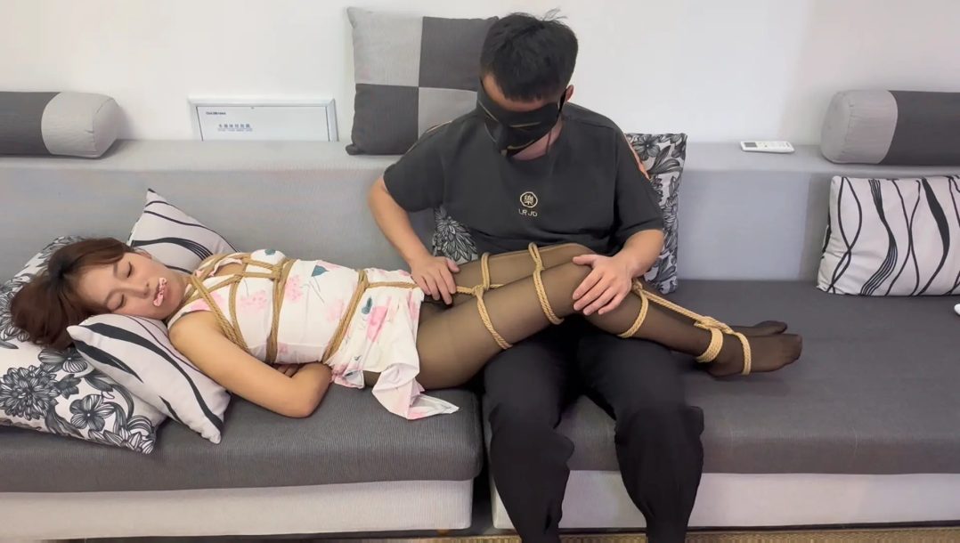 原创（中秋福利）盈盈最开始的磨合拍摄 （上）全真空上阵 鞭打-8