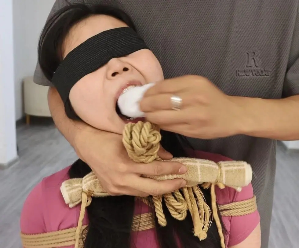 KB健身女教练洛宁-9