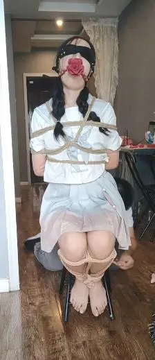 清纯妹子jk约绑实录-2 清纯妹子jk约绑实录-2