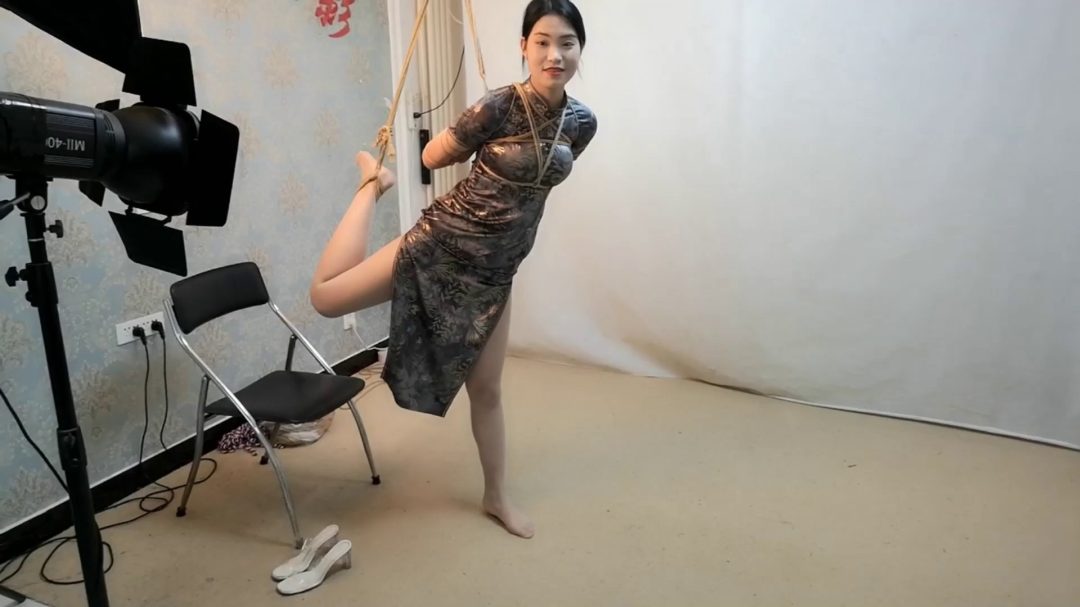 玫瑰露 旗袍与空姐服-3