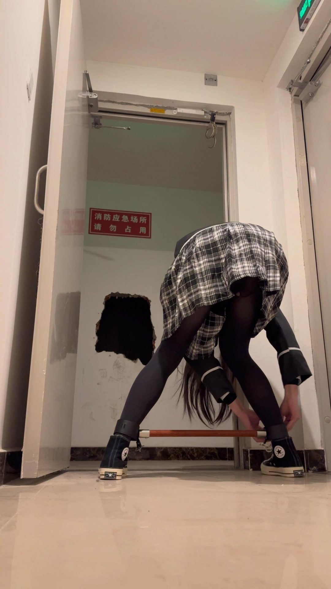 楼道JK帆布鞋分腿器吊缚SubM-5