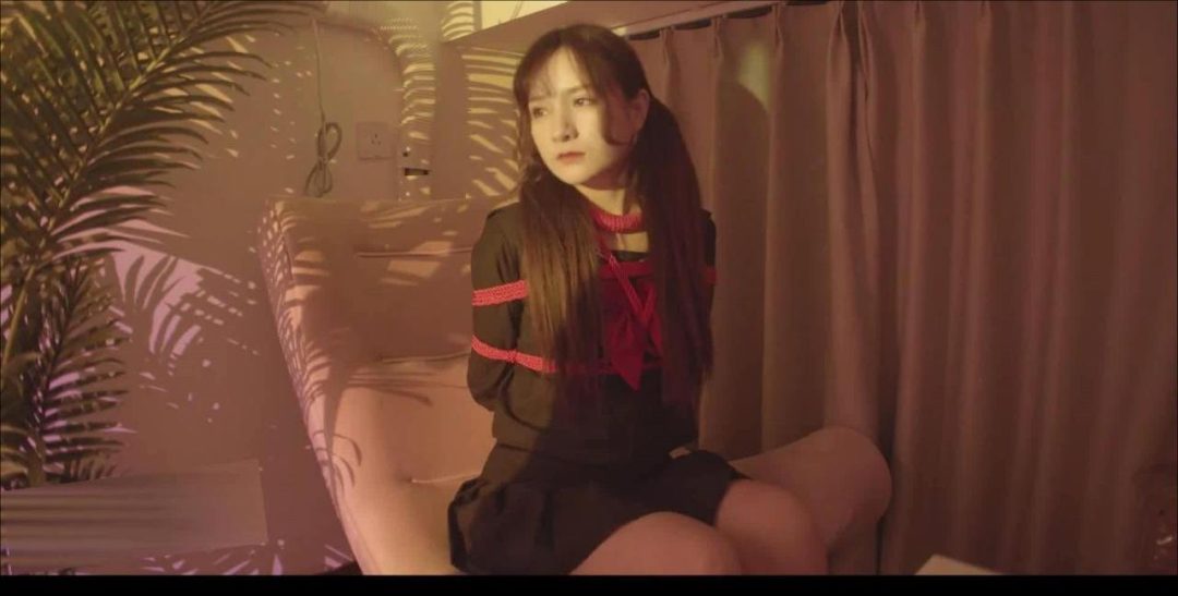 JK绳缚 调教JK制服女友后手绑缚-5