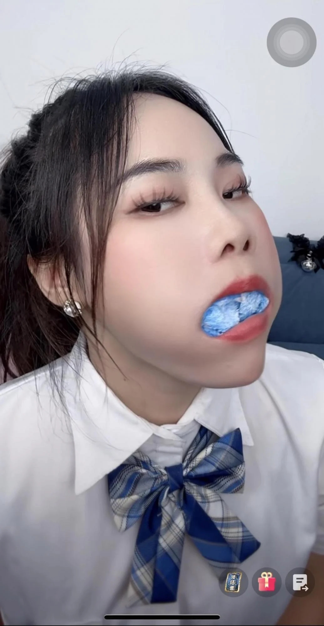 鱼糯糯 jk女主播毛巾堵嘴-4
