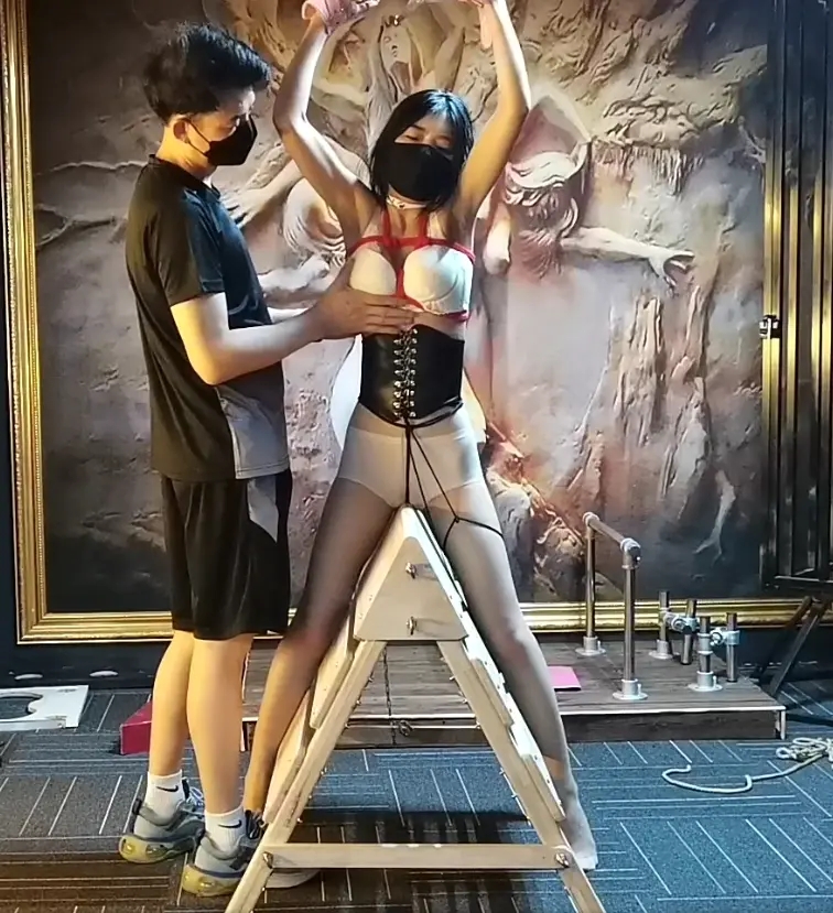 小爱慕汤圆 遛狗木马惩罚-4