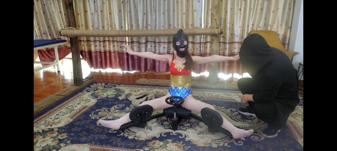 【炎火订拍】沦为玩具的神奇女侠 跳丹 精神控制 恋足 一字马 开腿缚 老虎凳 疯狂挠脚心 定身 点击 扎针-6 【炎火订拍】沦为玩具的神奇女侠 跳丹 精神控制 恋足 一字马 开腿缚 老虎凳 疯狂挠脚心 定身 点击 扎针-6